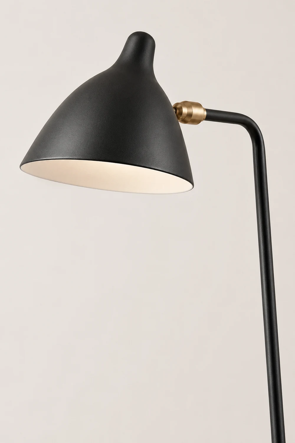 Serge Mouille Floor Lamp - Lumpaz