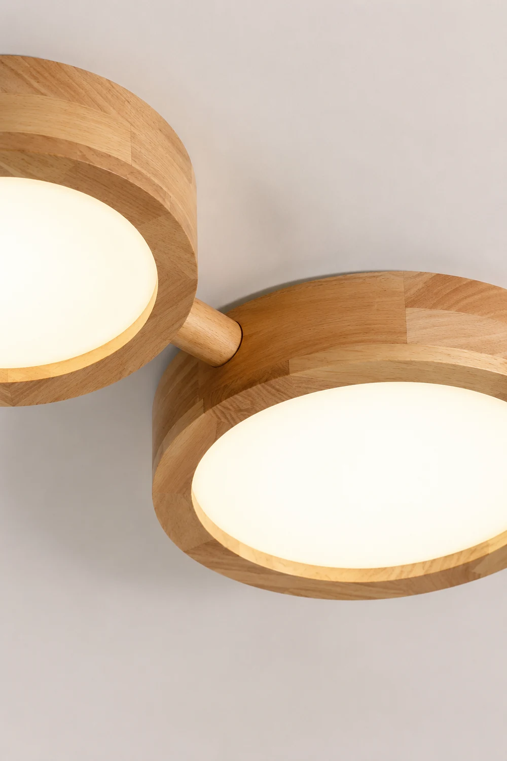 Multi-Heads Wood Retro LED Ceiling Light - Lumpaz