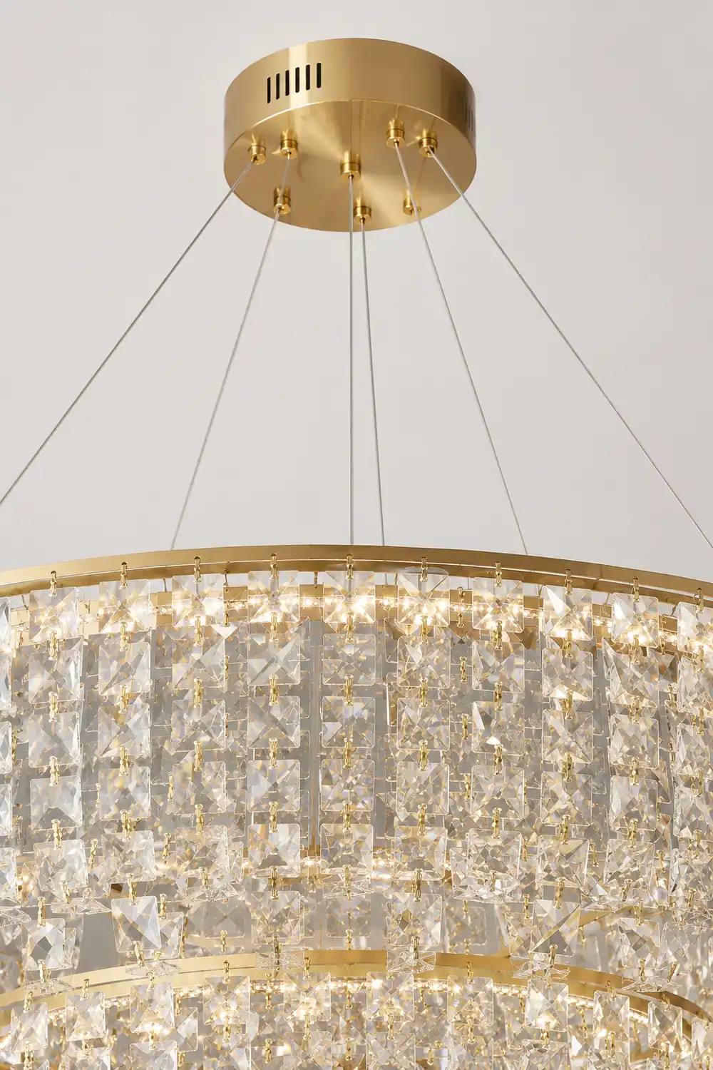 Emory Brass Chandelier - Lumpaz