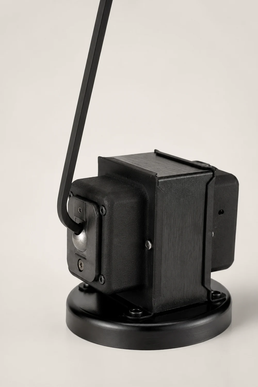 Zalena Table Lamp - Lumpaz