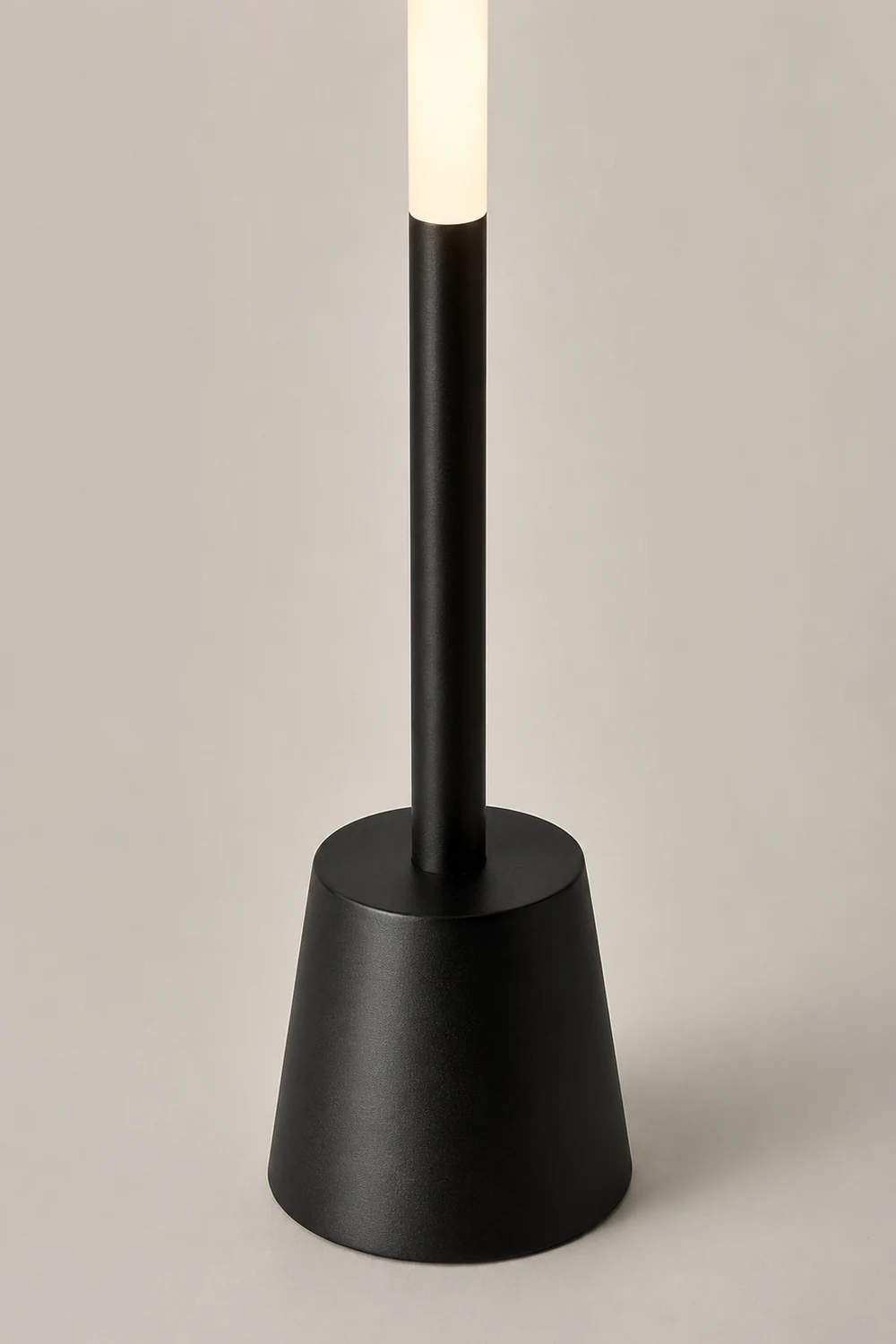 Pipeline Floor Lamp - Lumpaz