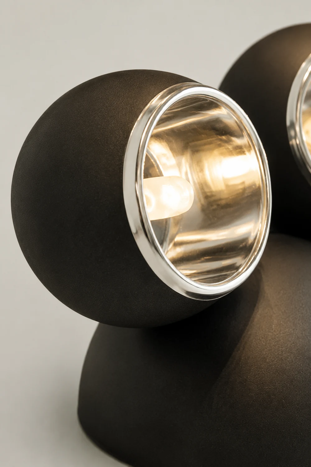 Modern Mickey Table Lamp - Lumpaz