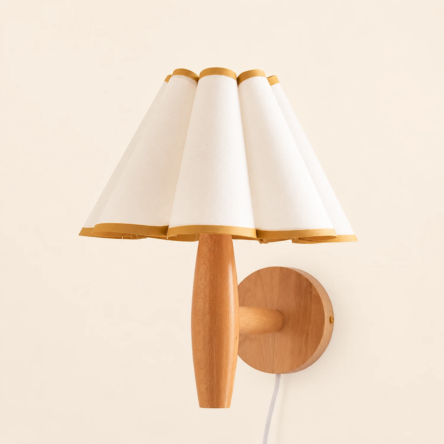 Vintage Fluted Plug In Wall Lamp - Lumpaz