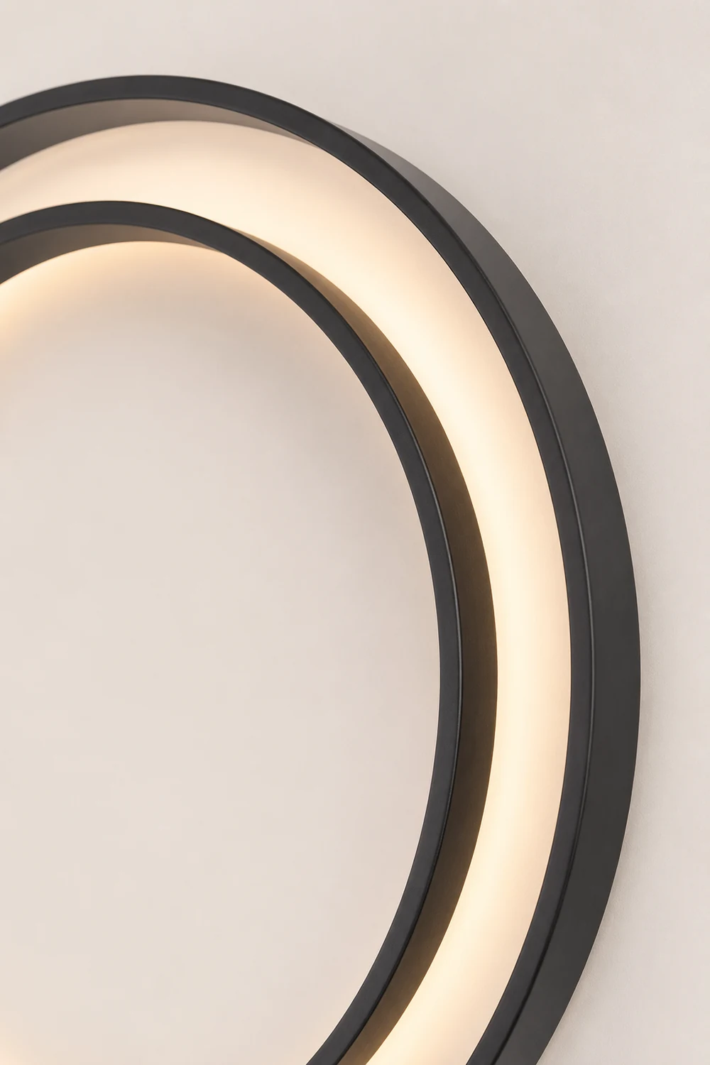 Moon Solar Outdoor Wall Lamp - Lumpaz