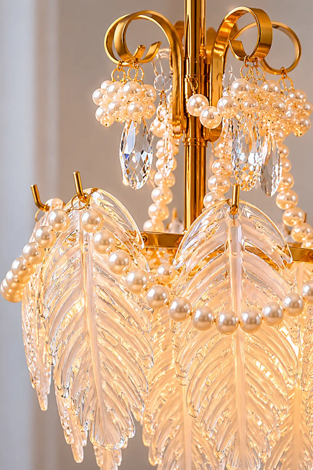 Feather Glass Chandelier - Lumpaz
