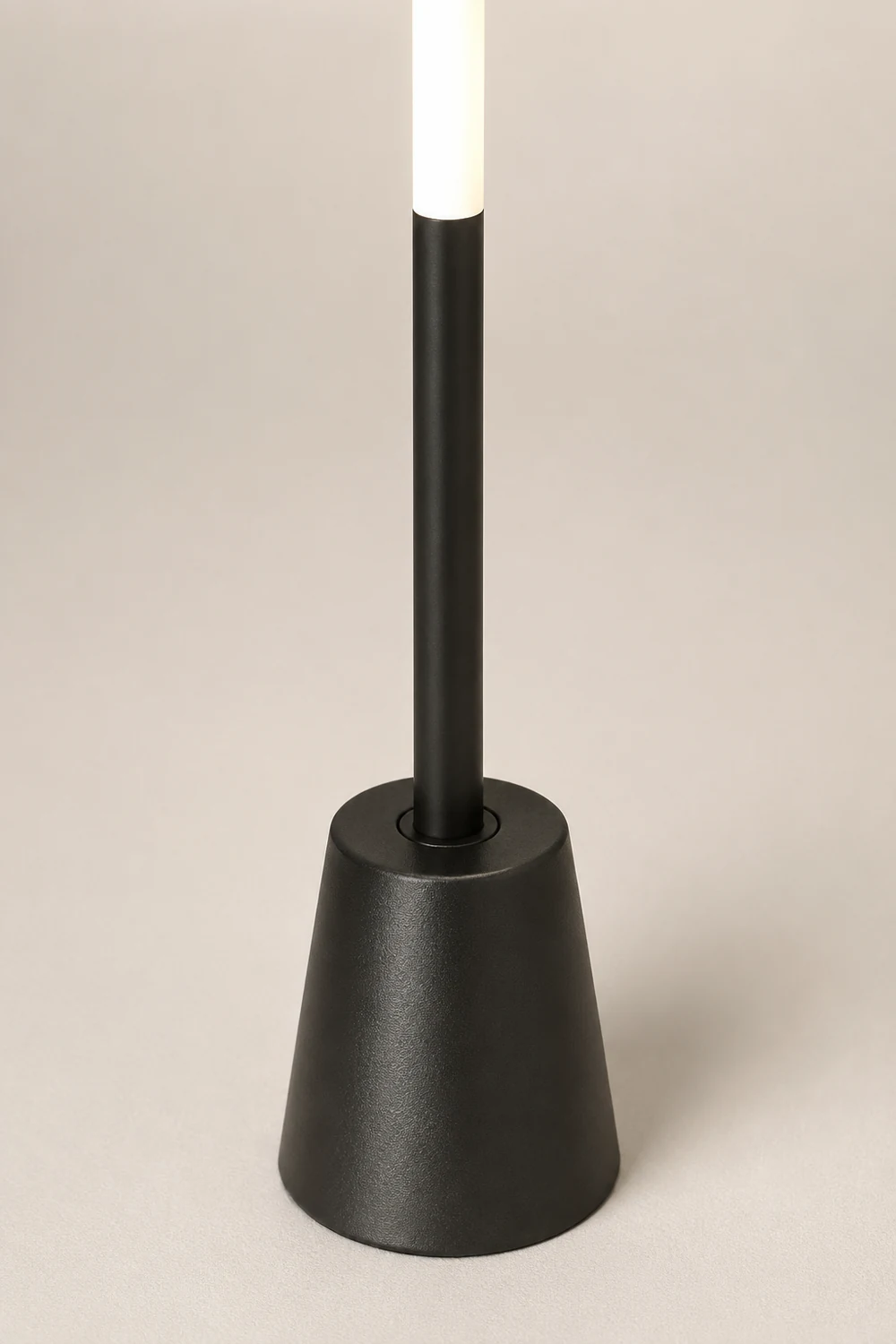 Pipeline Floor Lamp - Lumpaz