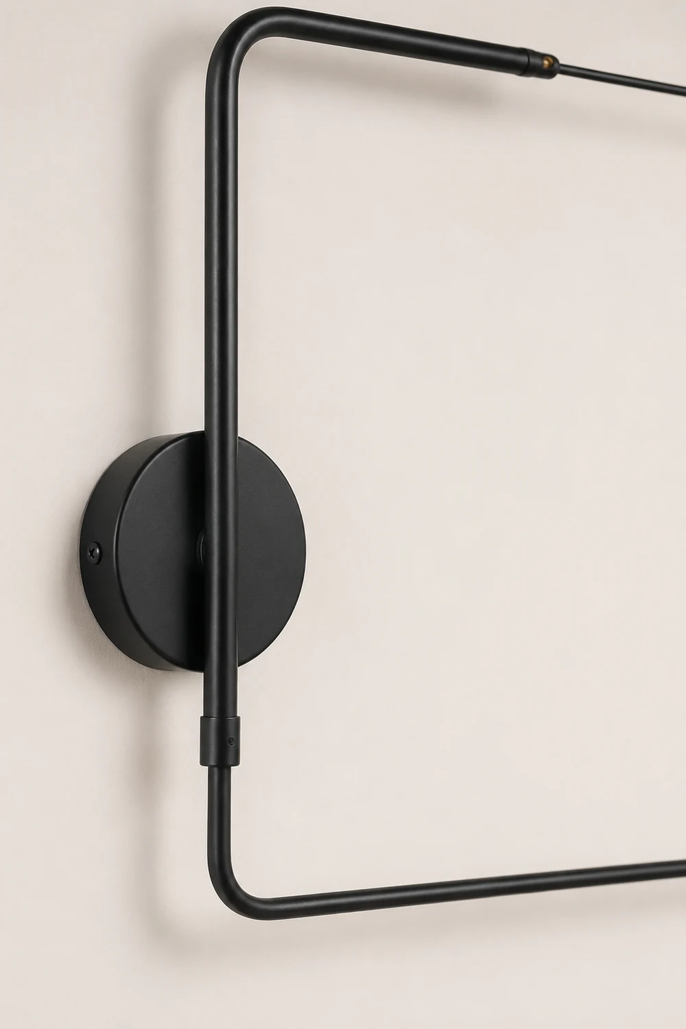 Serge Mouille Wall Lamp - Lumpaz