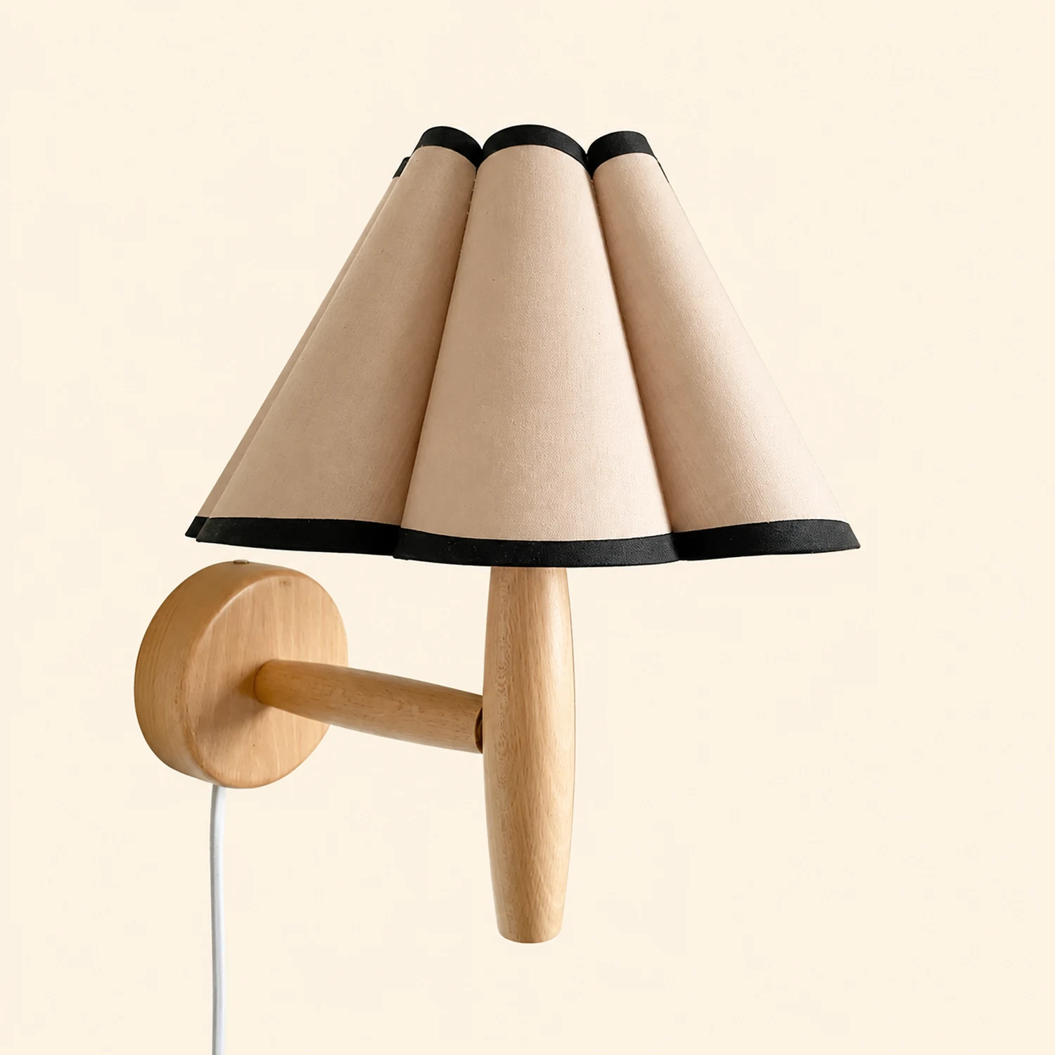 Vintage Fluted Plug In Wall Lamp - Lumpaz