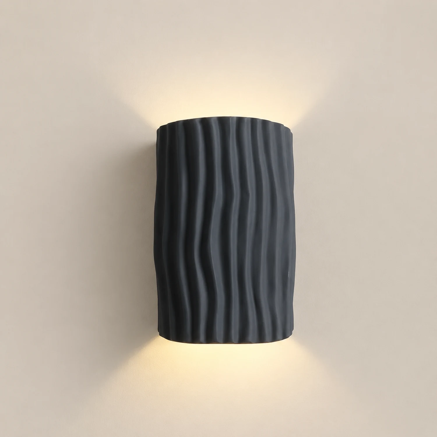 Pleated Resin Wall Lamp - Lumpaz