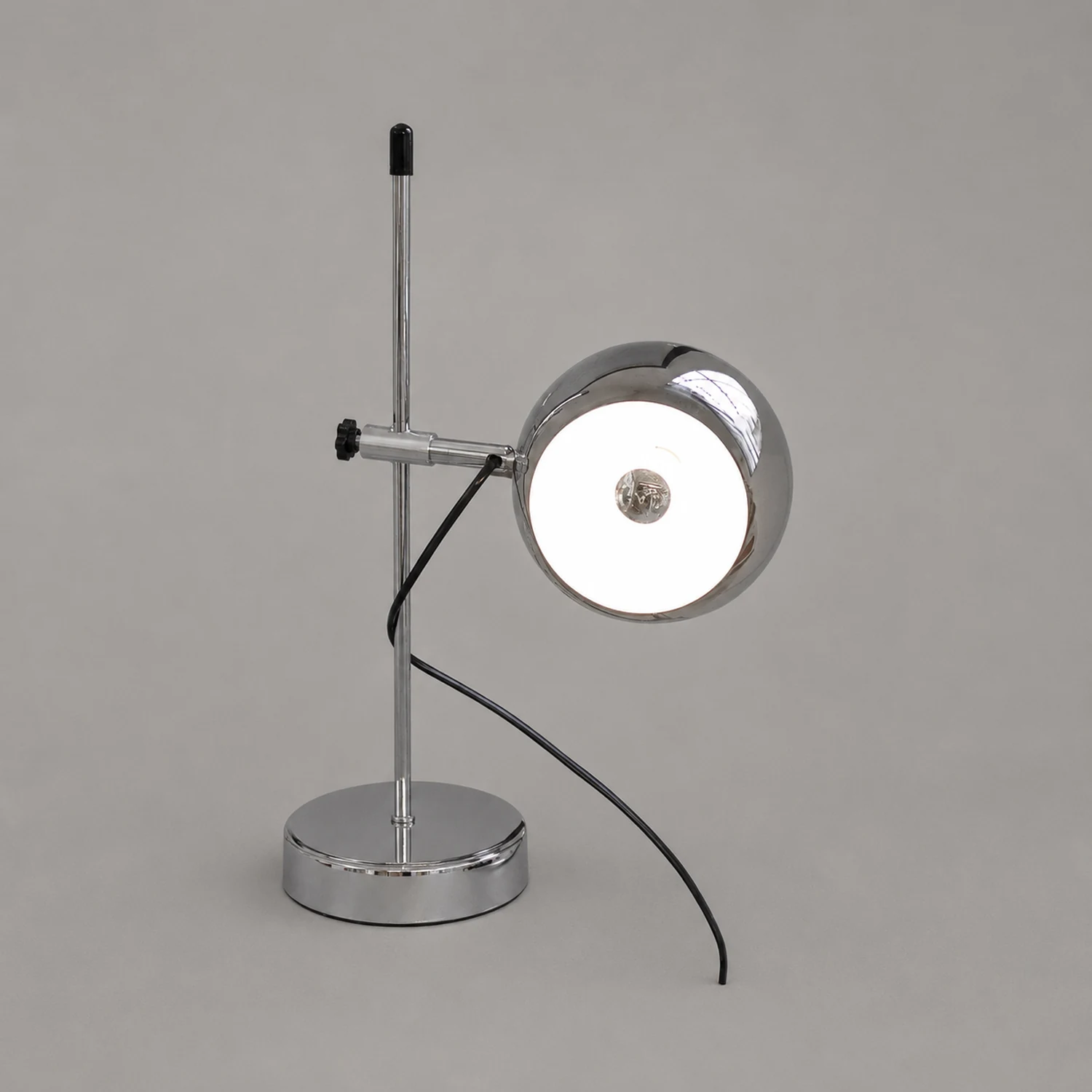 Ball Bracket Table Lamp - Lumpaz