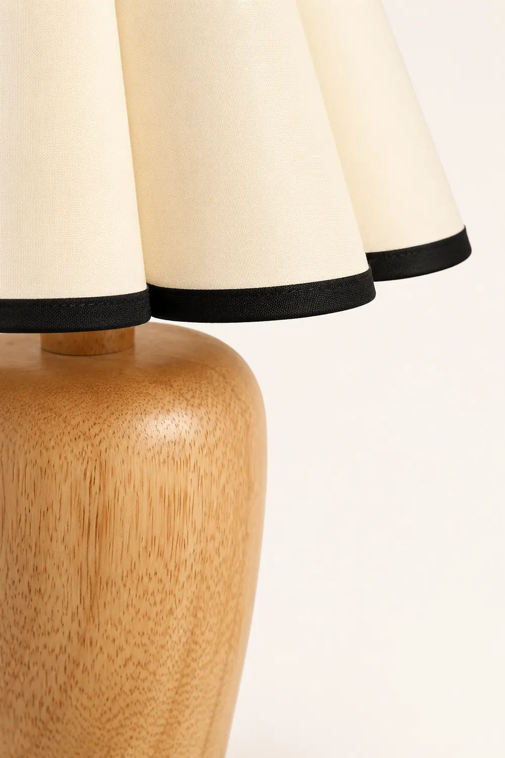 Vintage Fluted Table Lamp - Lumpaz