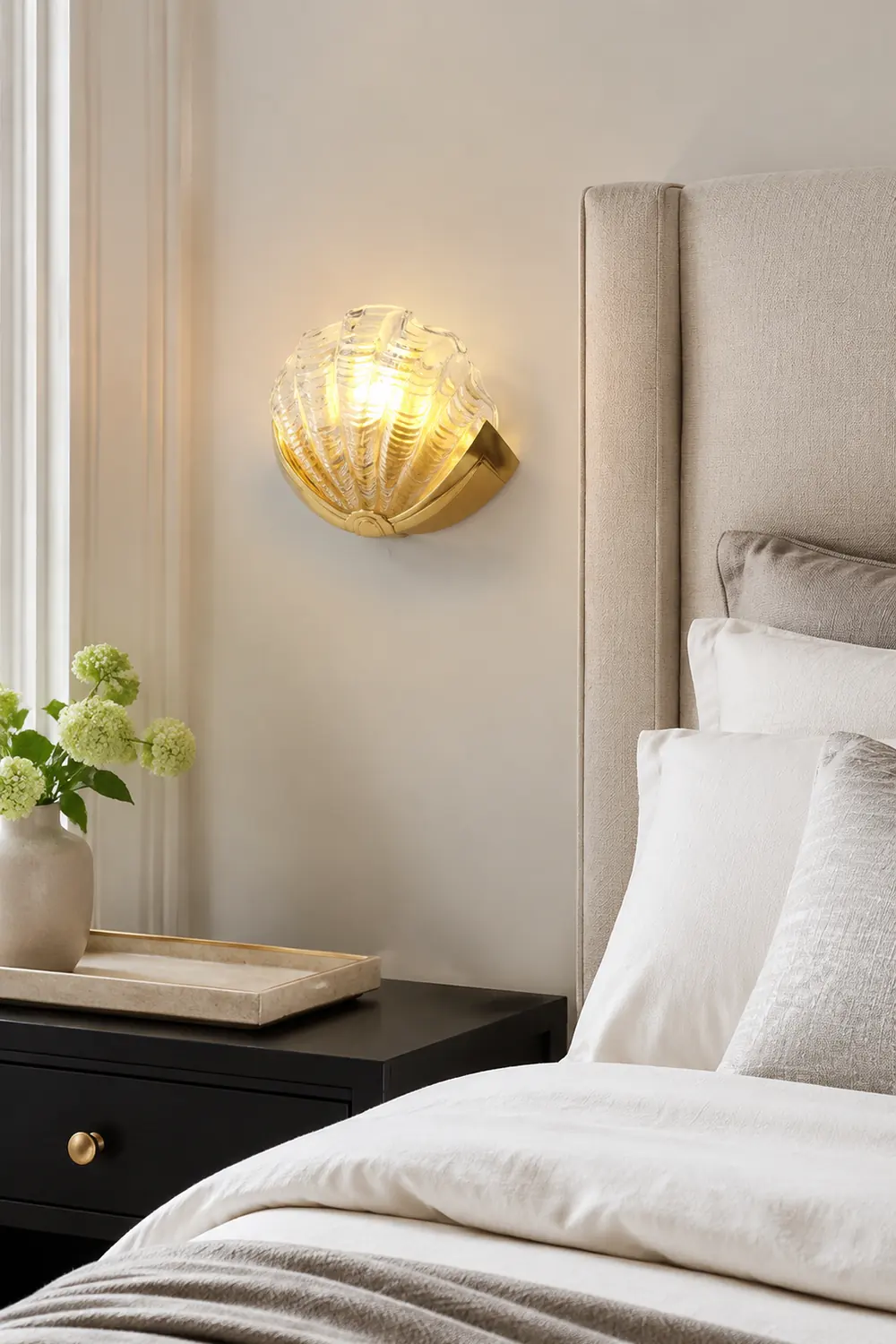Shell Brass Wall Lamp - Lumpaz