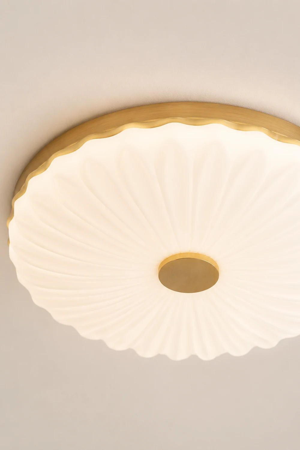 Vintage White Round LED Ceiling Light - Lumpaz