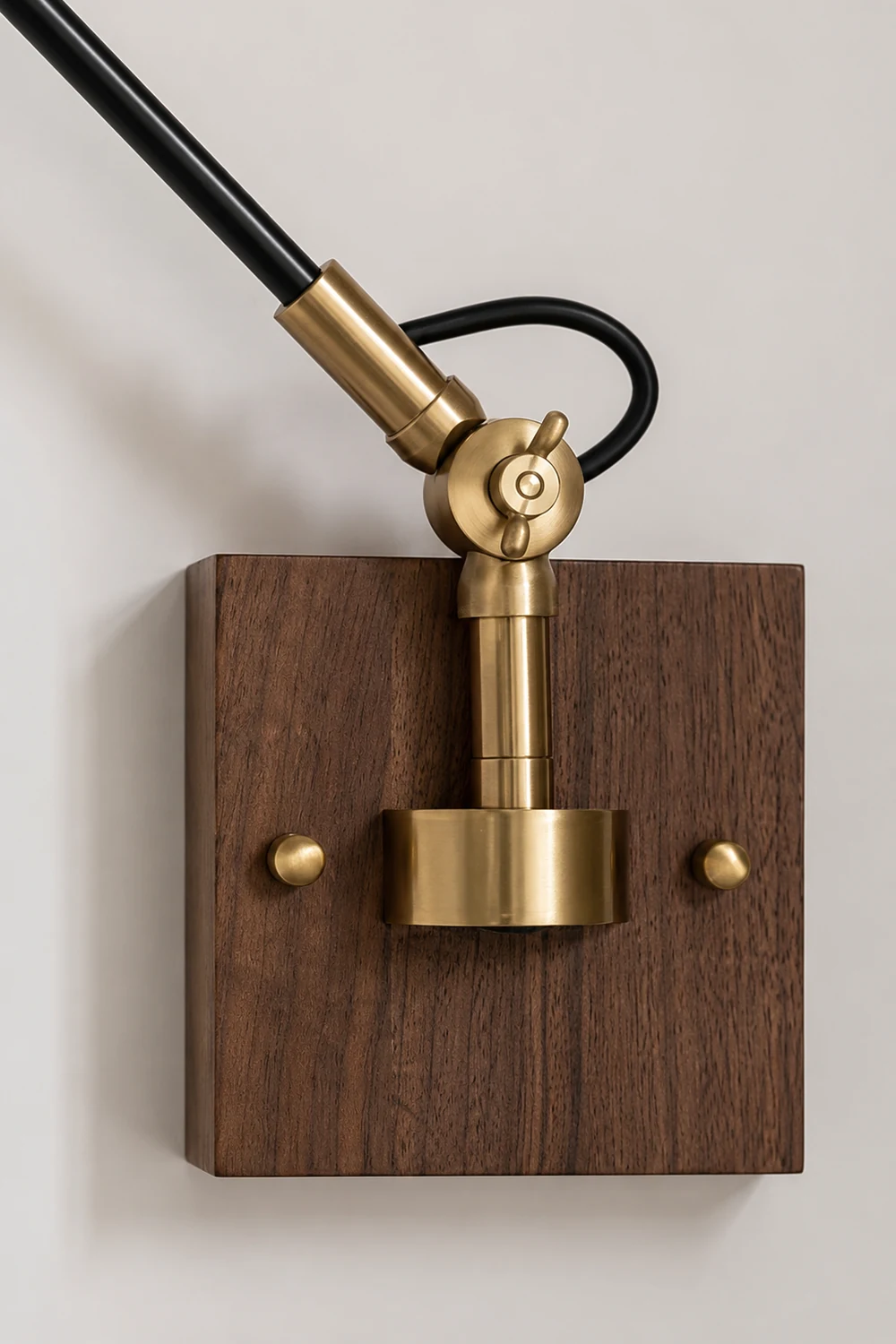 Kane Swing Arm Wall Lamp - Lumpaz