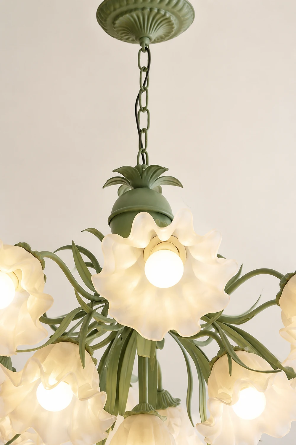 Tole Chandelier - Lumpaz