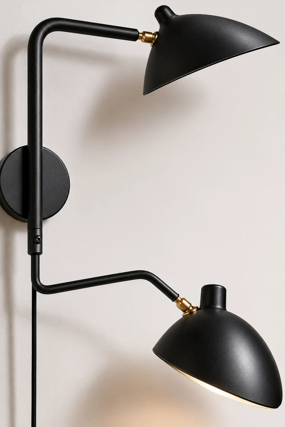 Serge Mouille Plug In Wall Lamp - Lumpaz