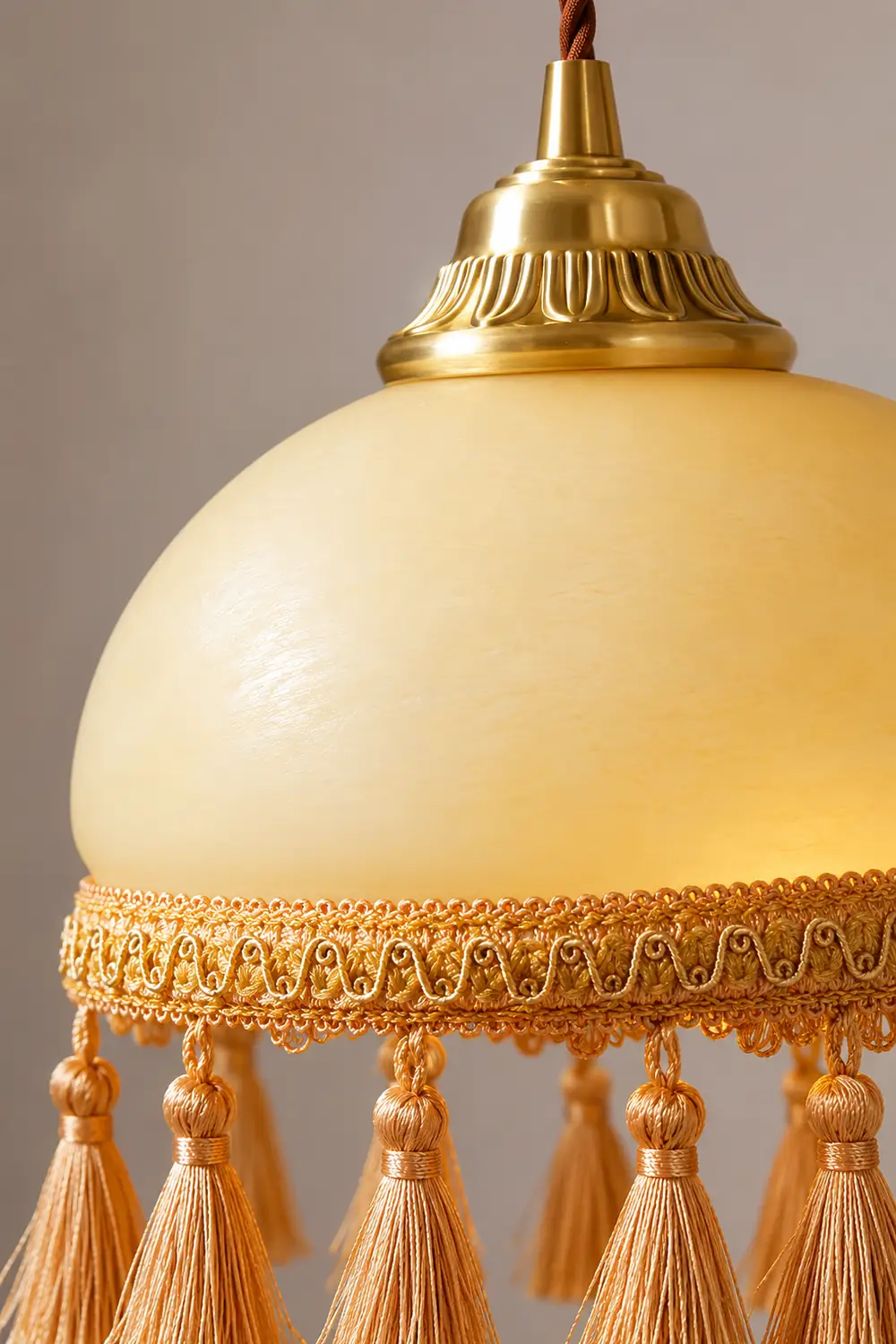 French Tassels Brass Pendant Light - Lumpaz