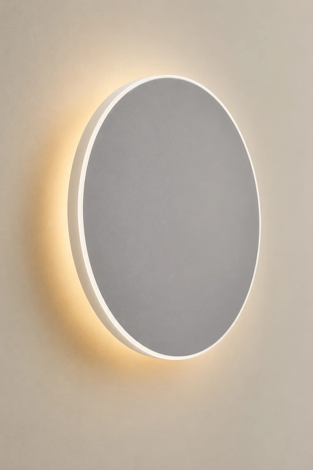 Minimalist Round Metal LED Outdoor Wall Light - Lumpaz