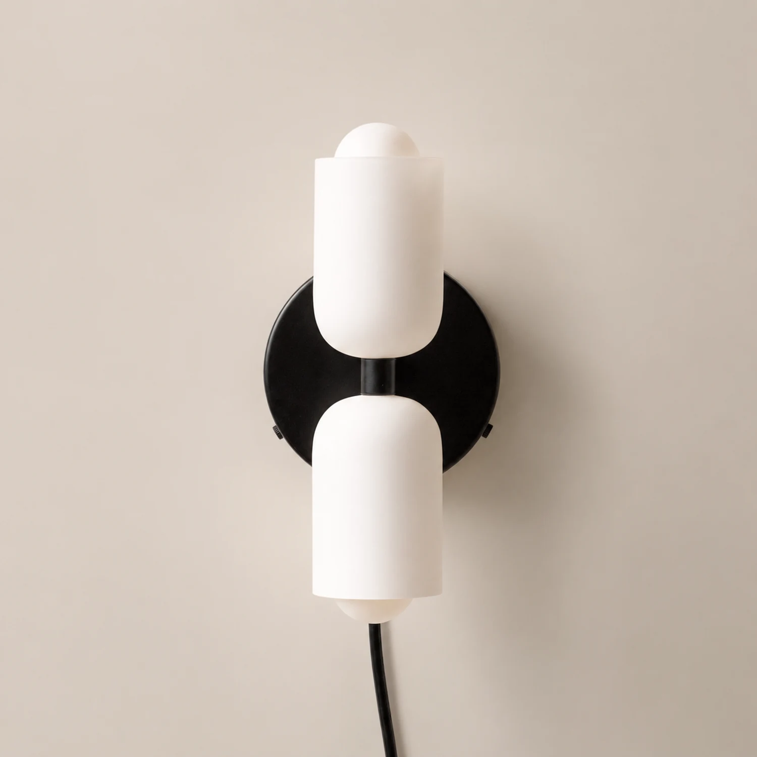 Creamy Double Head Plug-in Wall Light - Lumpaz