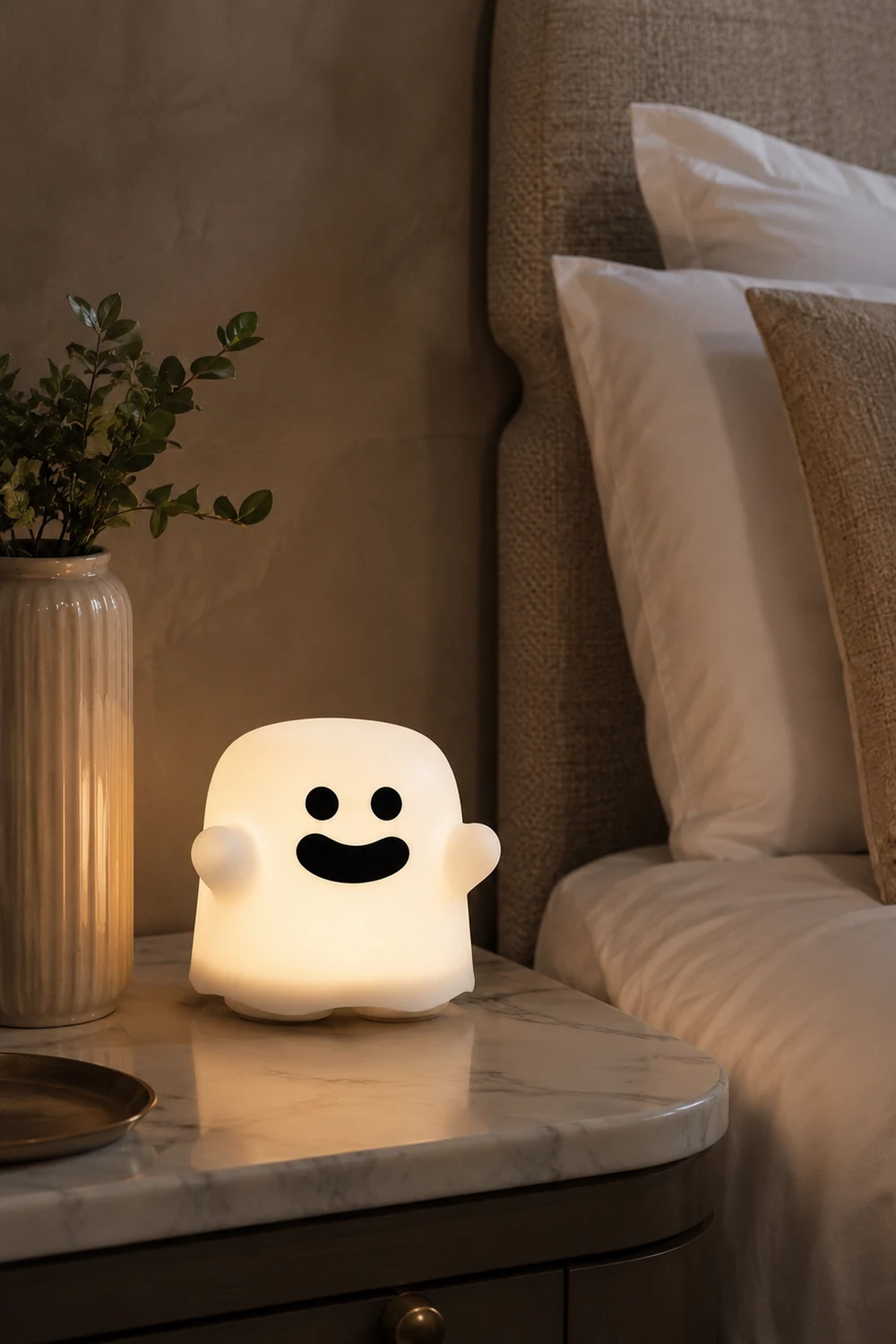 Ghost Built-in Battery Table Lamp - Lumpaz