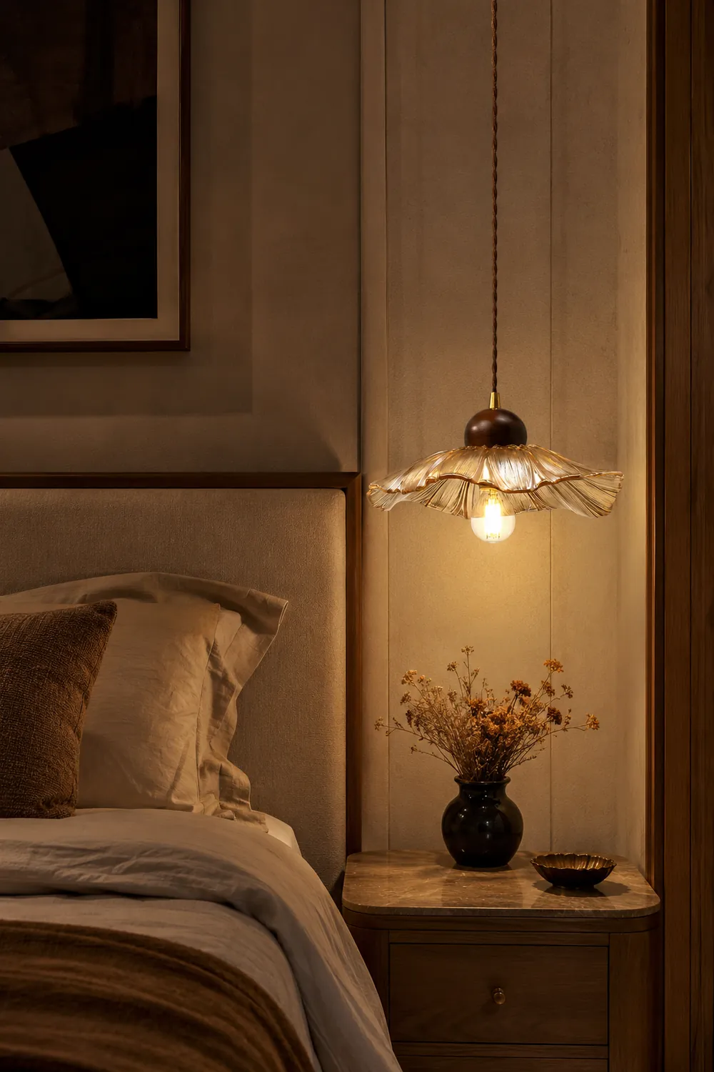 Scalloped Floral Pendant Lamp - Lumpaz