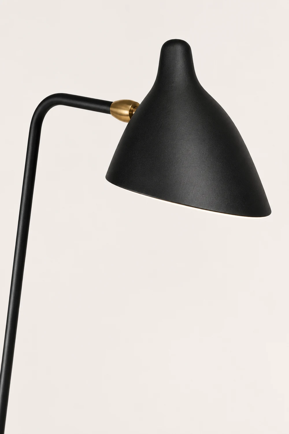 Serge Mouille Floor Lamp - Lumpaz