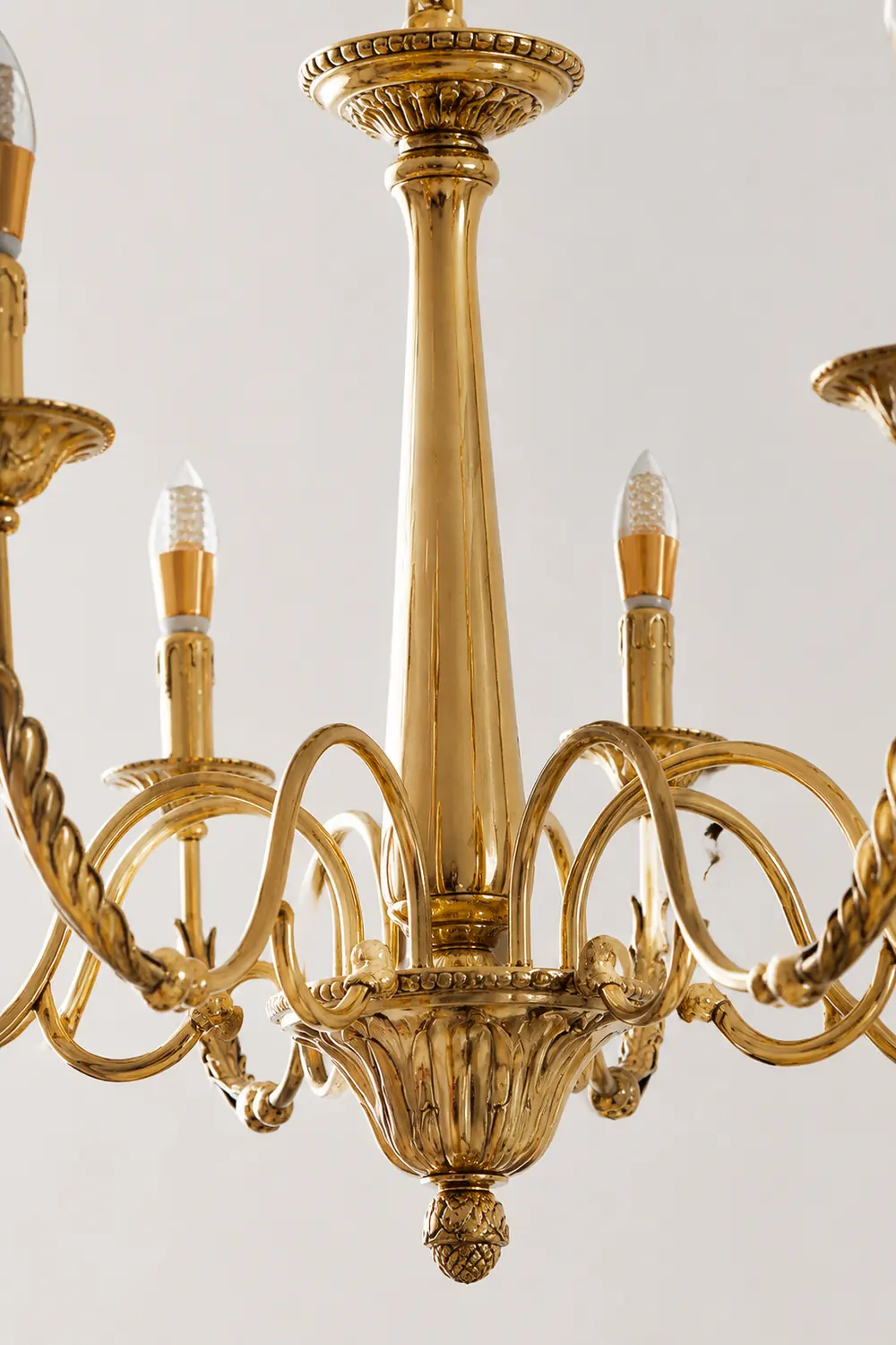 Candle Brass Chandelier - Lumpaz