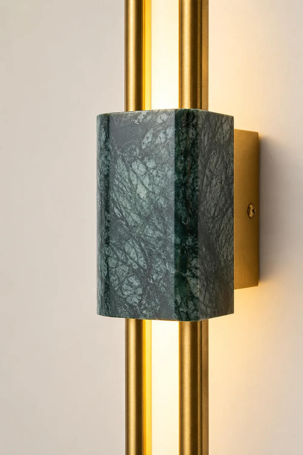 Tanto Plug In Wall Lamp - Lumpaz