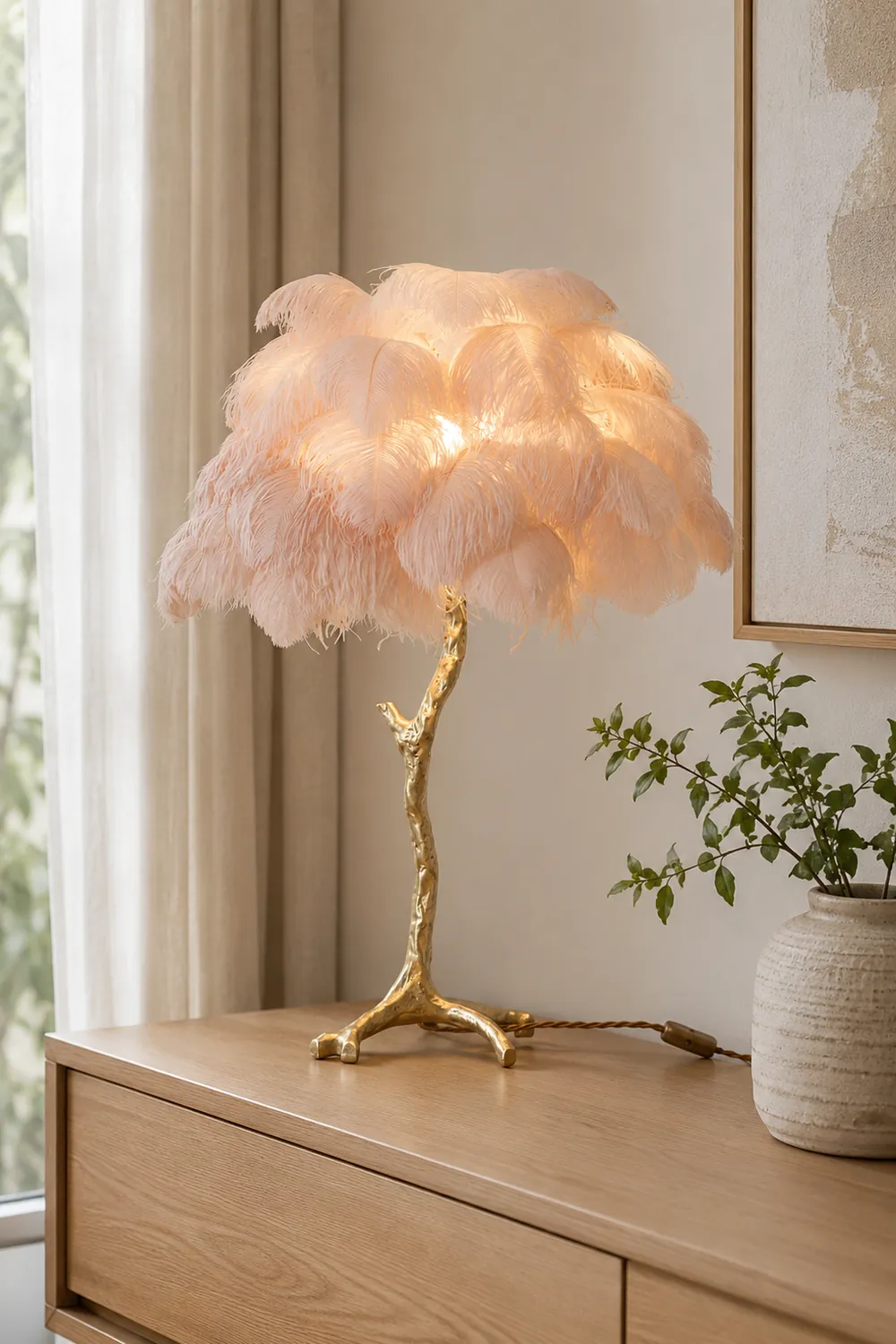 Ostrich Feather Table Lamp - Lumpaz