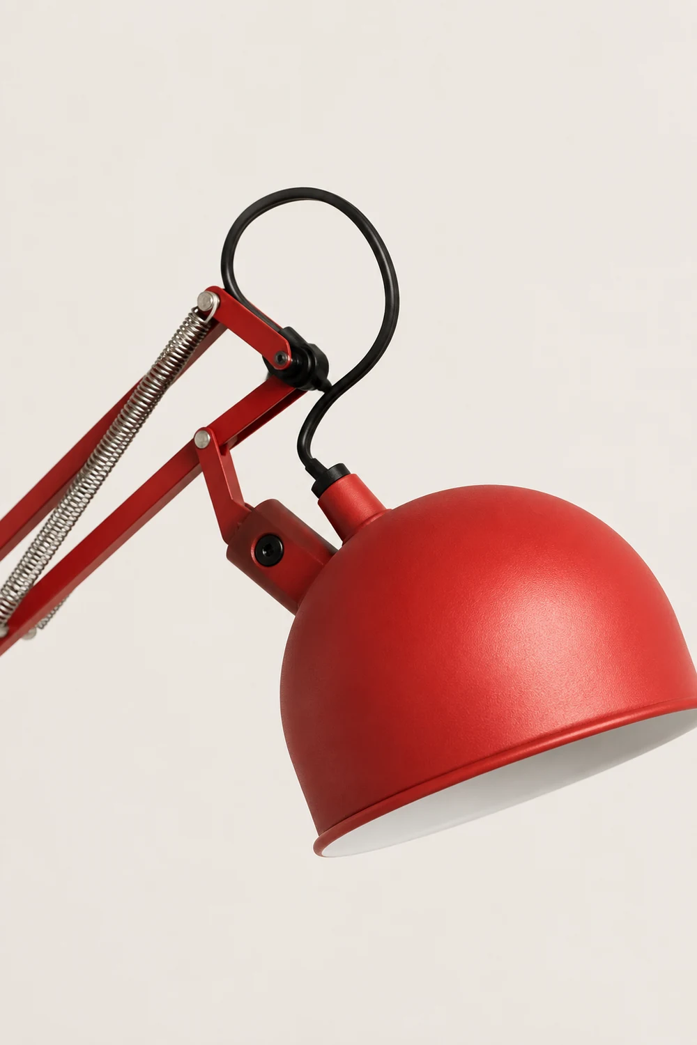 Kaiser Red Floor Lamp - Lumpaz