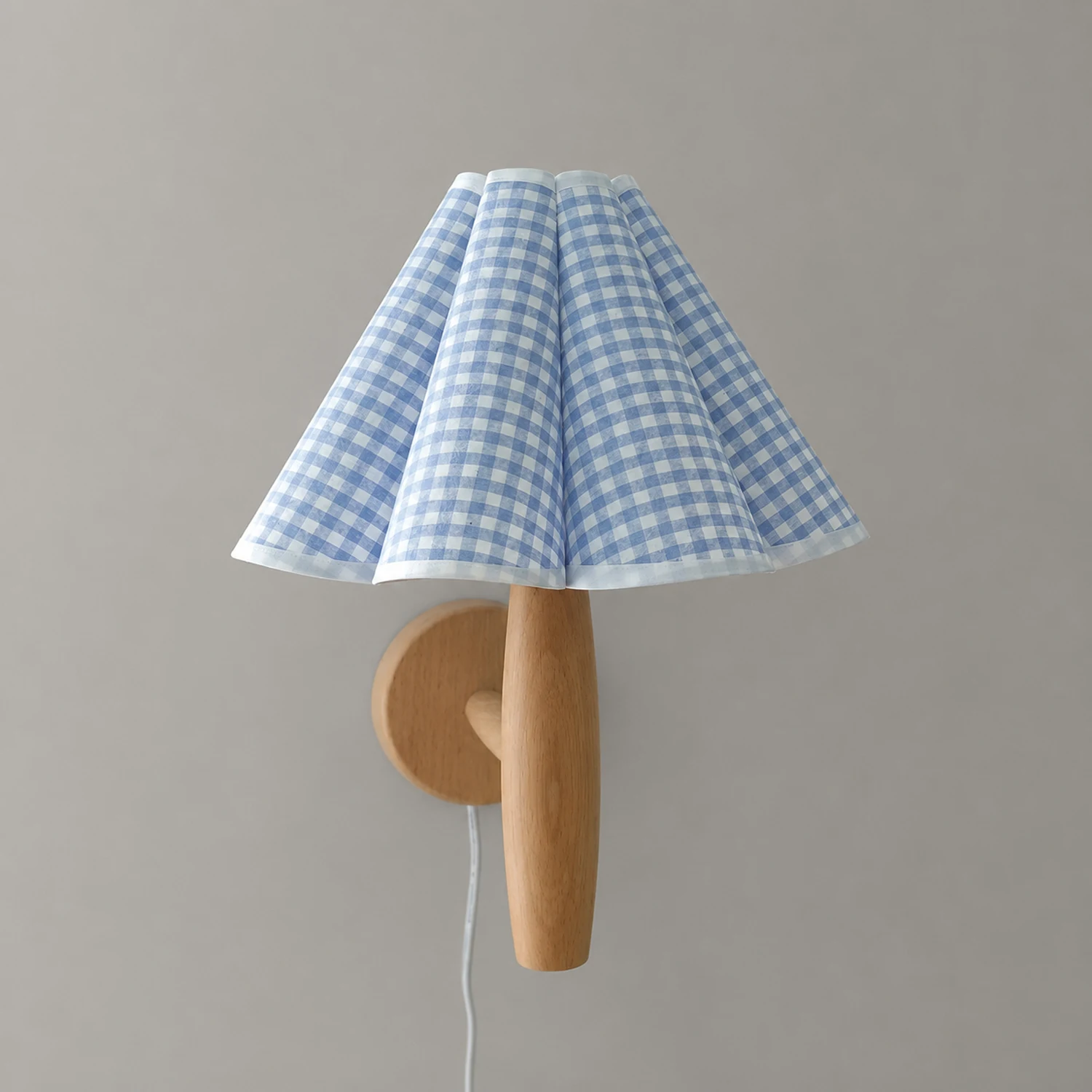 Vintage Fluted Plug In Wall Lamp - Lumpaz