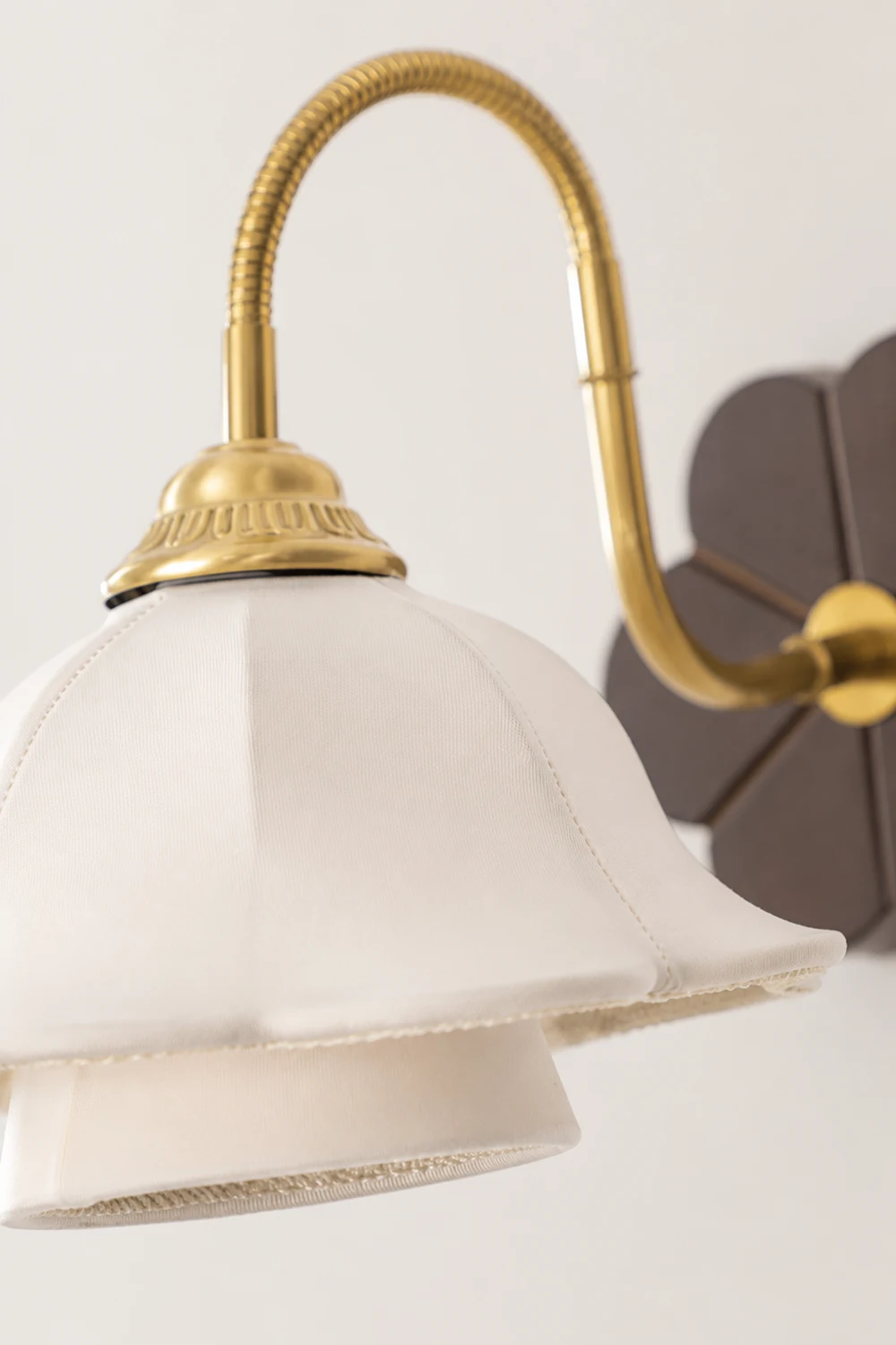 Rosette Wall Lamp - Lumpaz