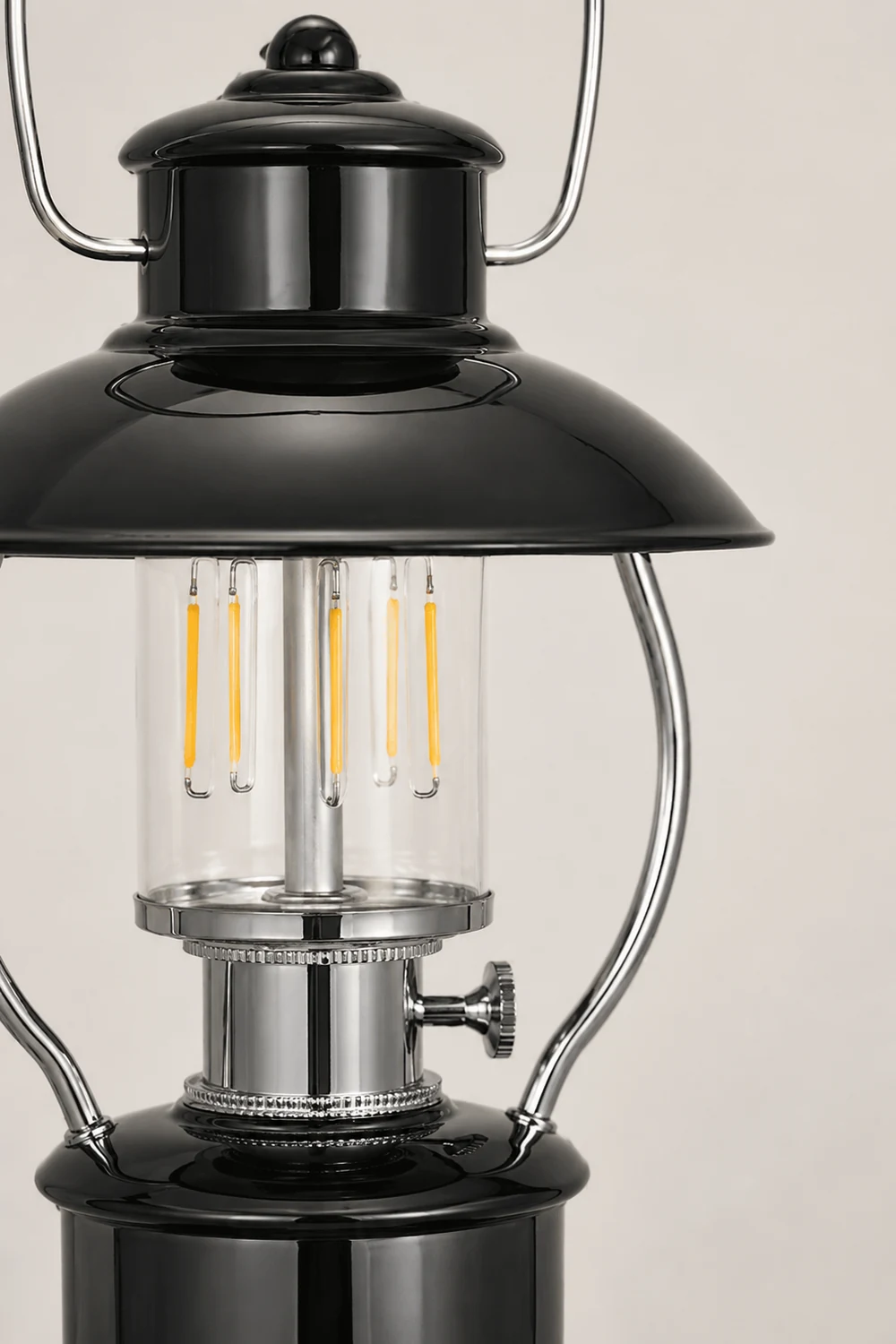 N80 Lantern Outdoor Table Lamp - Lumpaz
