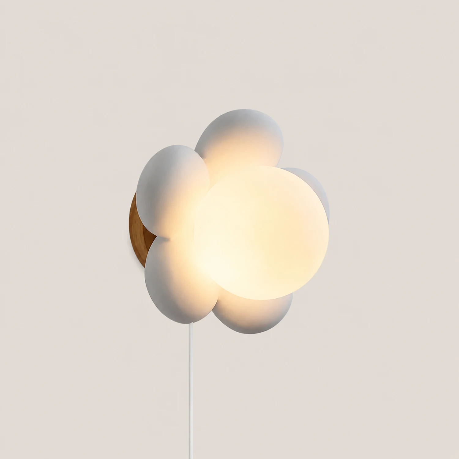 Bloom Flower Plug In Wall Lamp - Lumpaz