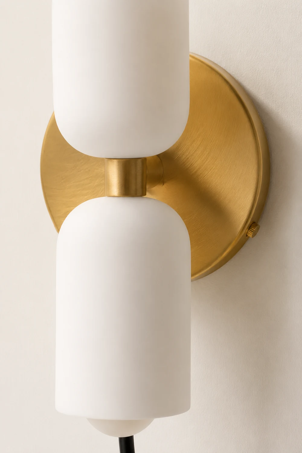 Creamy Double Head Plug-in Wall Light - Lumpaz