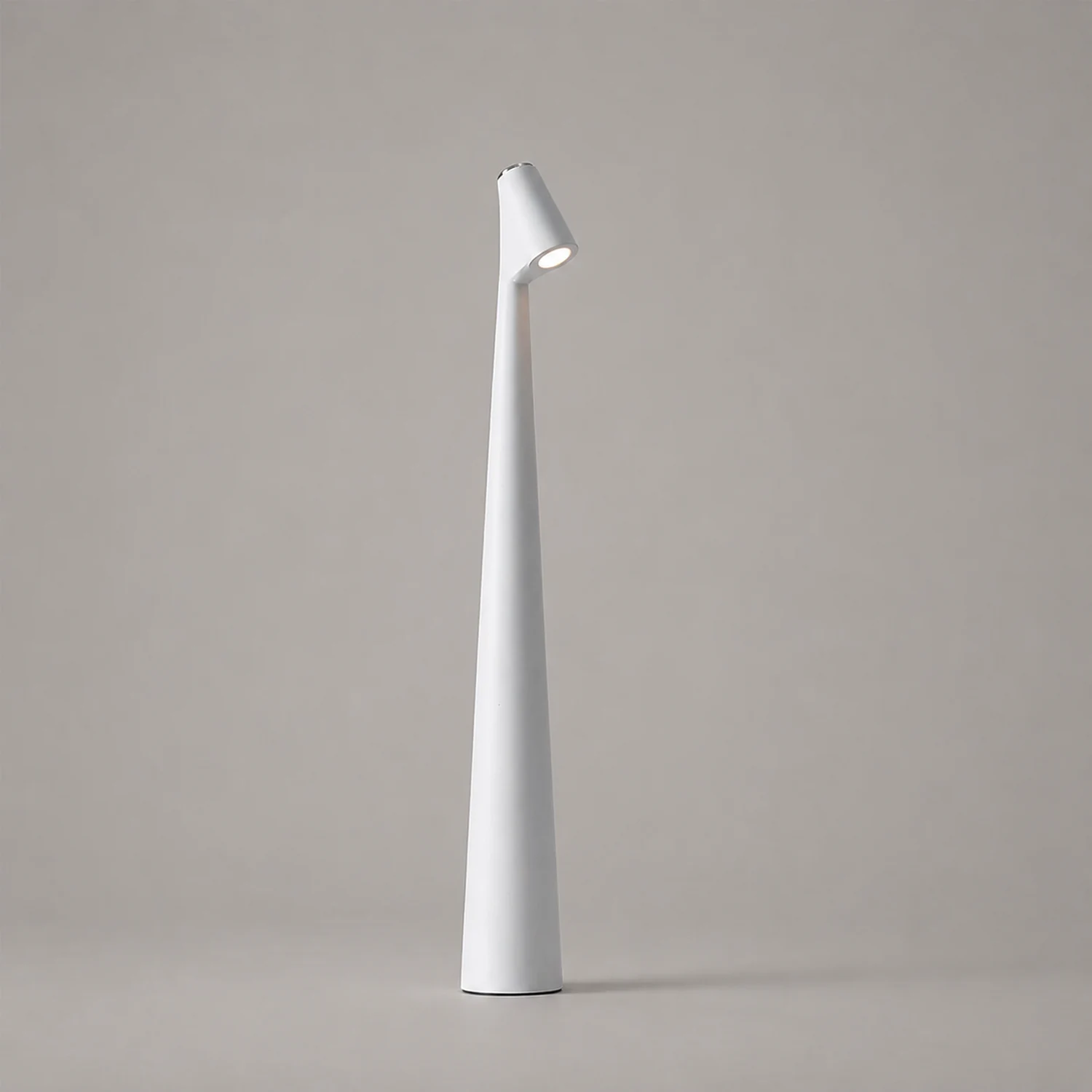 Africa Built-in Battery Table Lamp - Lumpaz