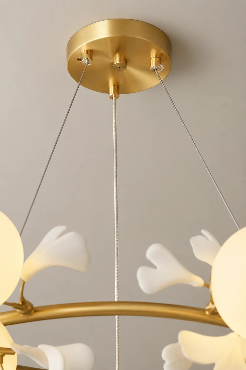 Allanie Gingko Round Chandelier - Lumpaz