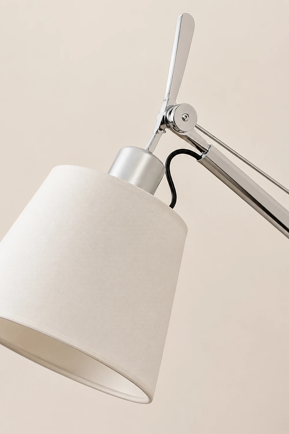 Modern Classic Table Lamp - Lumpaz