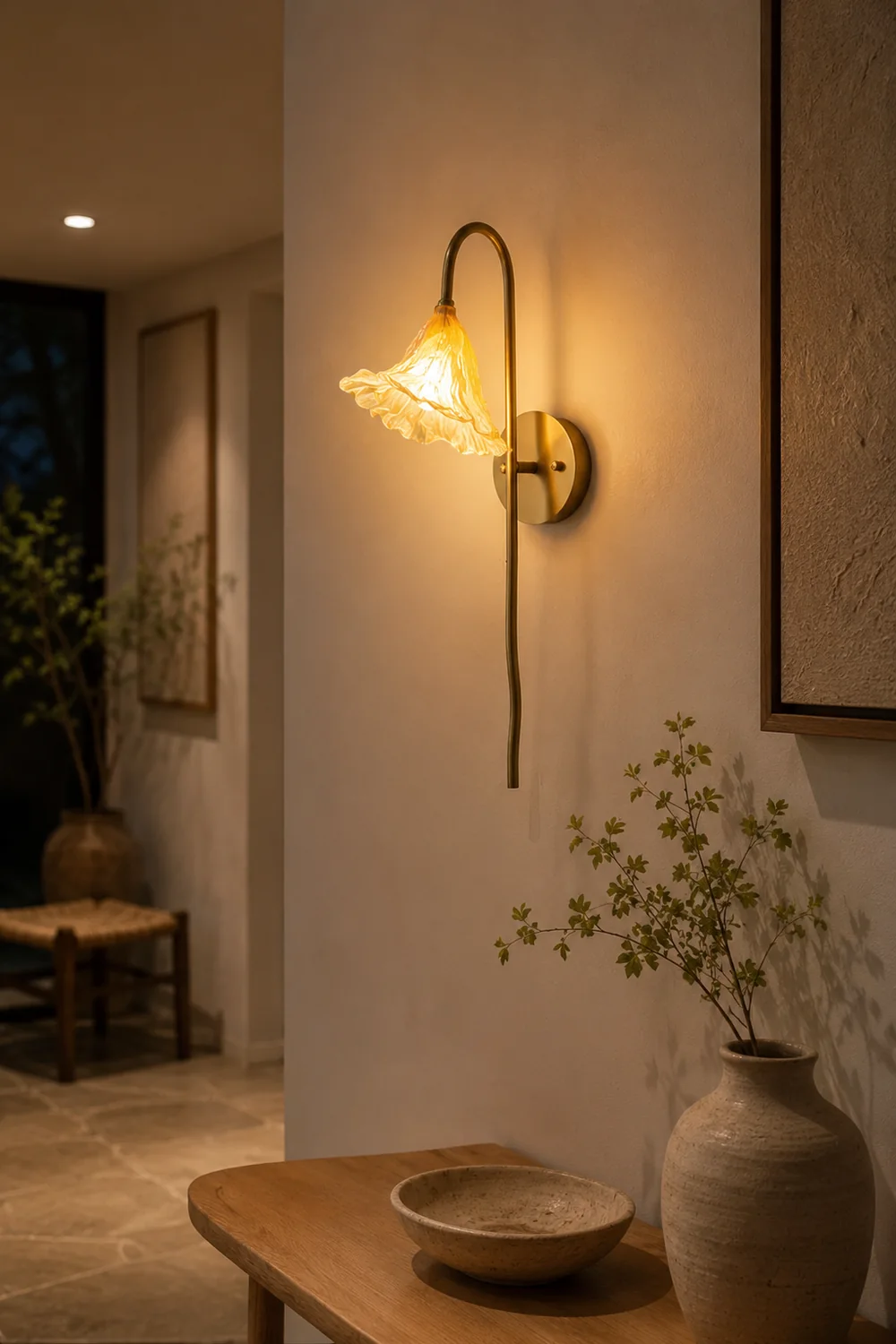Lotus Amber Wall Lamp - Lumpaz