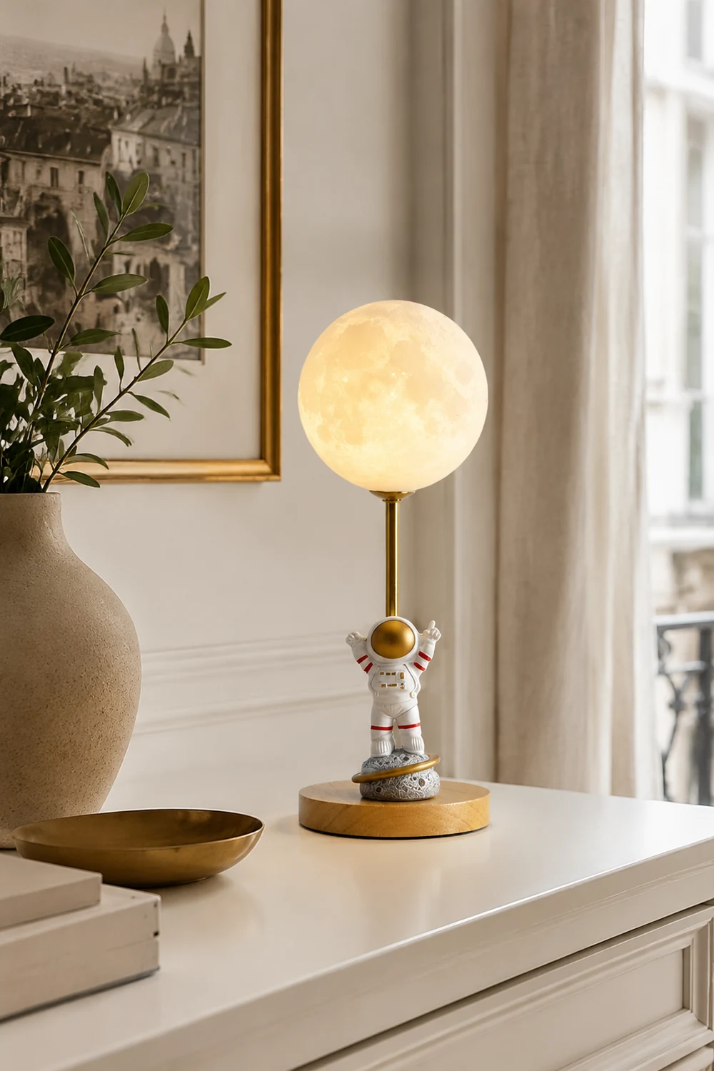 Creative Moon Table Lamp - Lumpaz