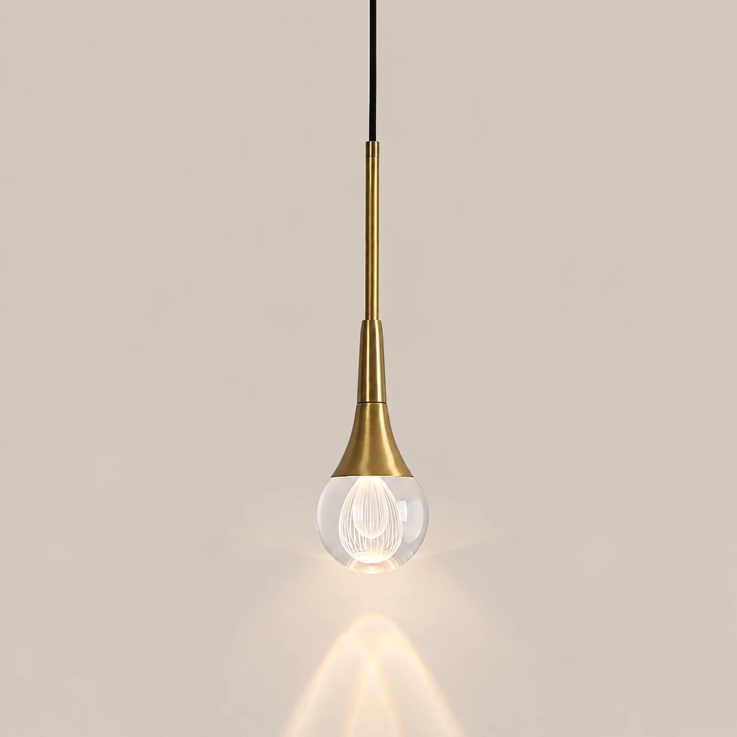 Teardrop Crystal Pendant Light - Lumpaz