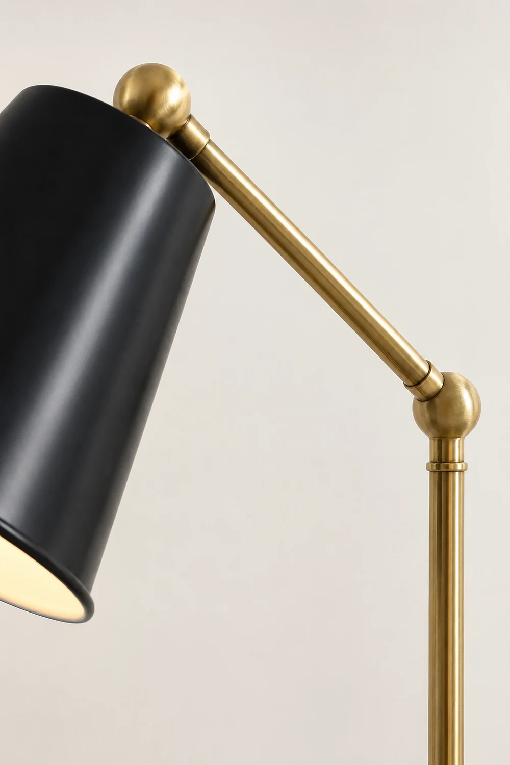 Tresa Table Lamp - Lumpaz