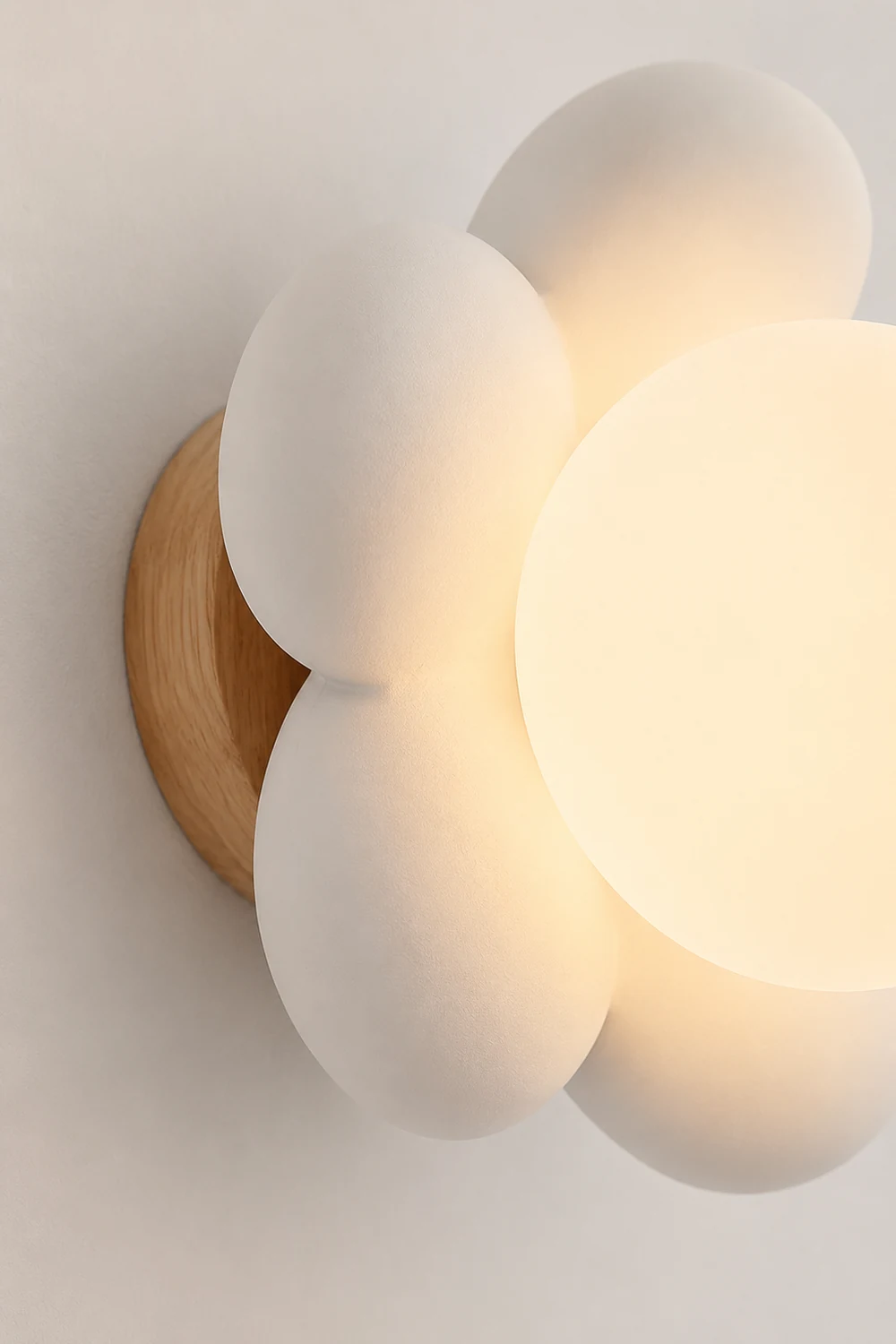 Bloom Flower Wall Lamp - Lumpaz
