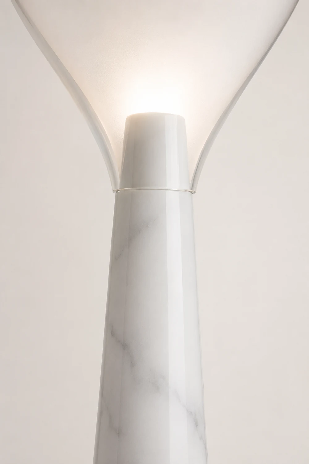 Bella Floor Lamp - Lumpaz