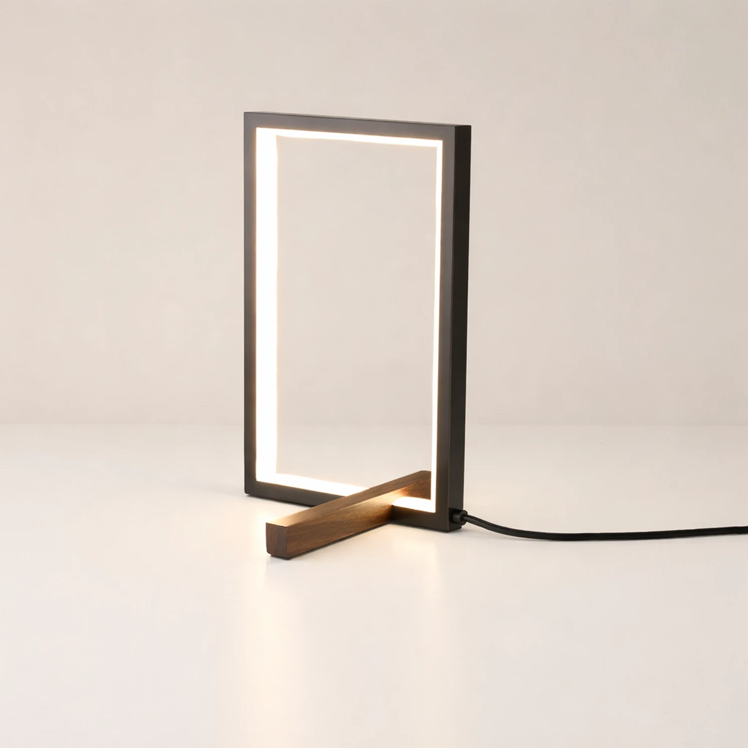 Mire Wood Table Lamp - Lumpaz