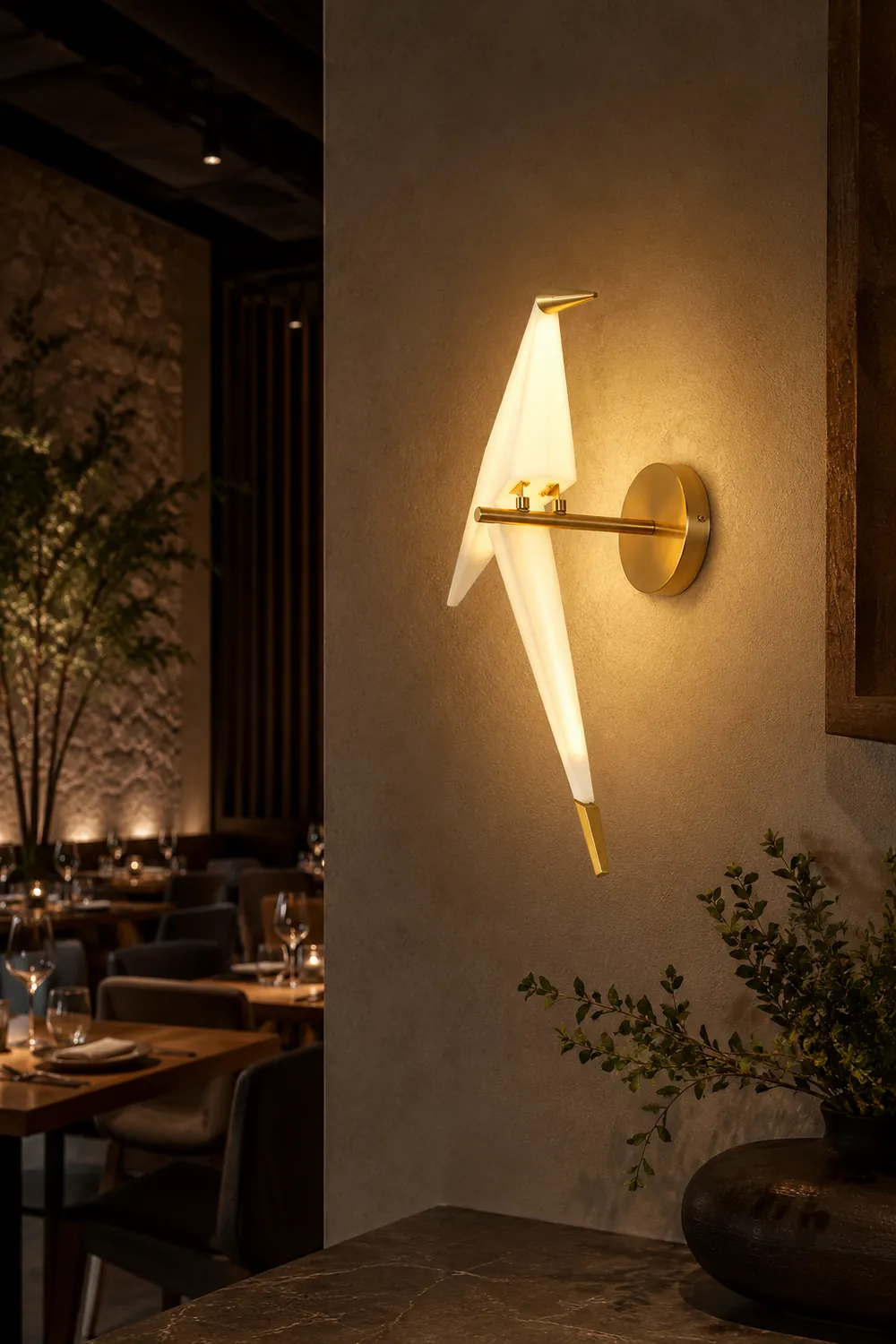 Perching Bird Wall Lamp - Lumpaz