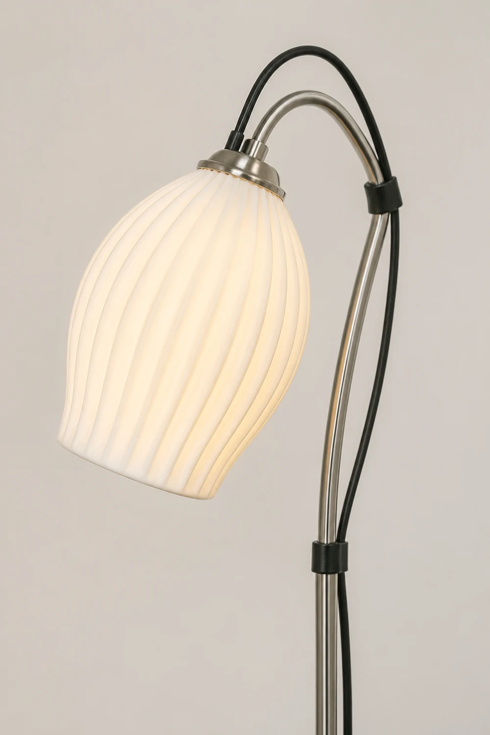 Ceramic Ribbed Floor Lamp - Lumpaz