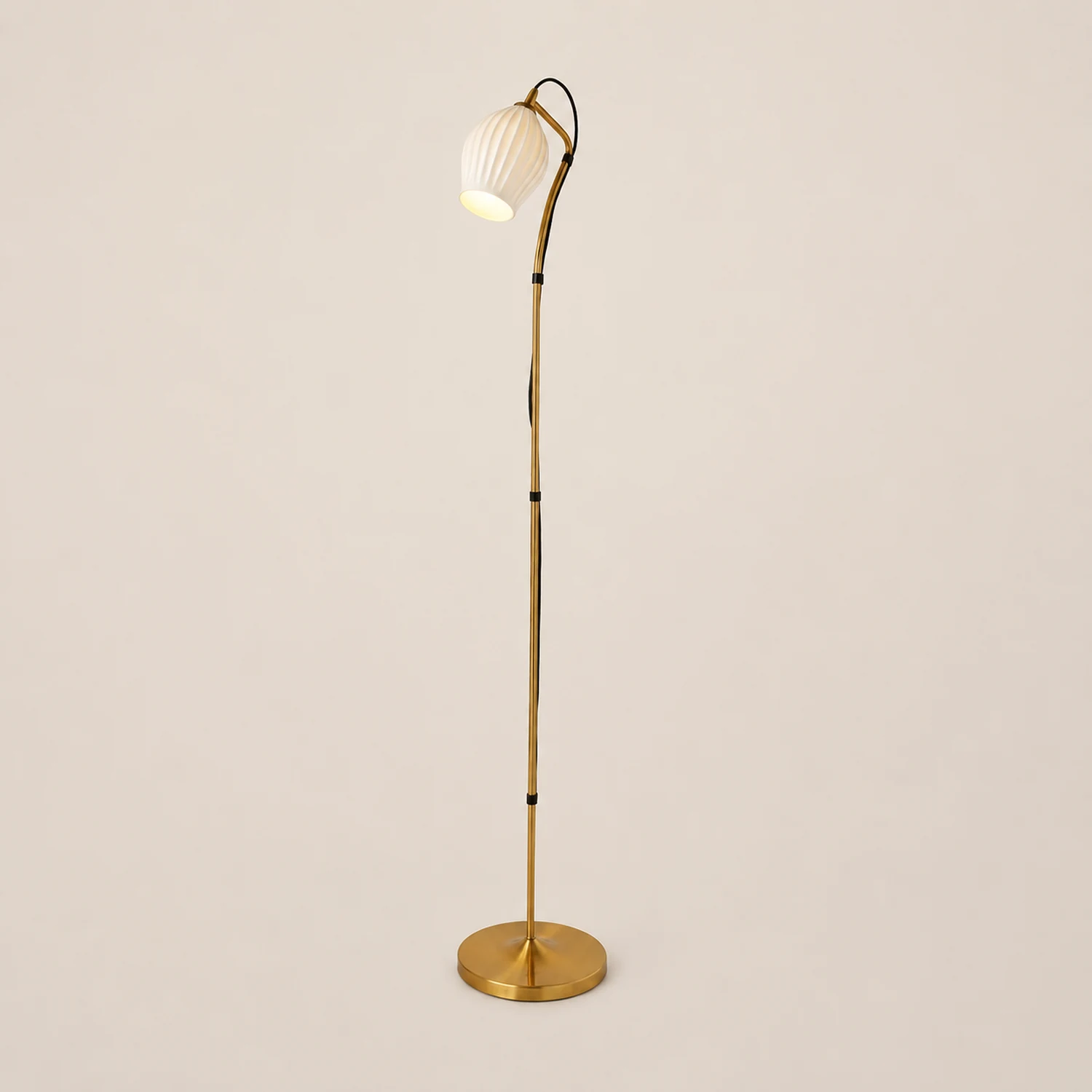 Ceramic Ribbed Floor Lamp - Lumpaz