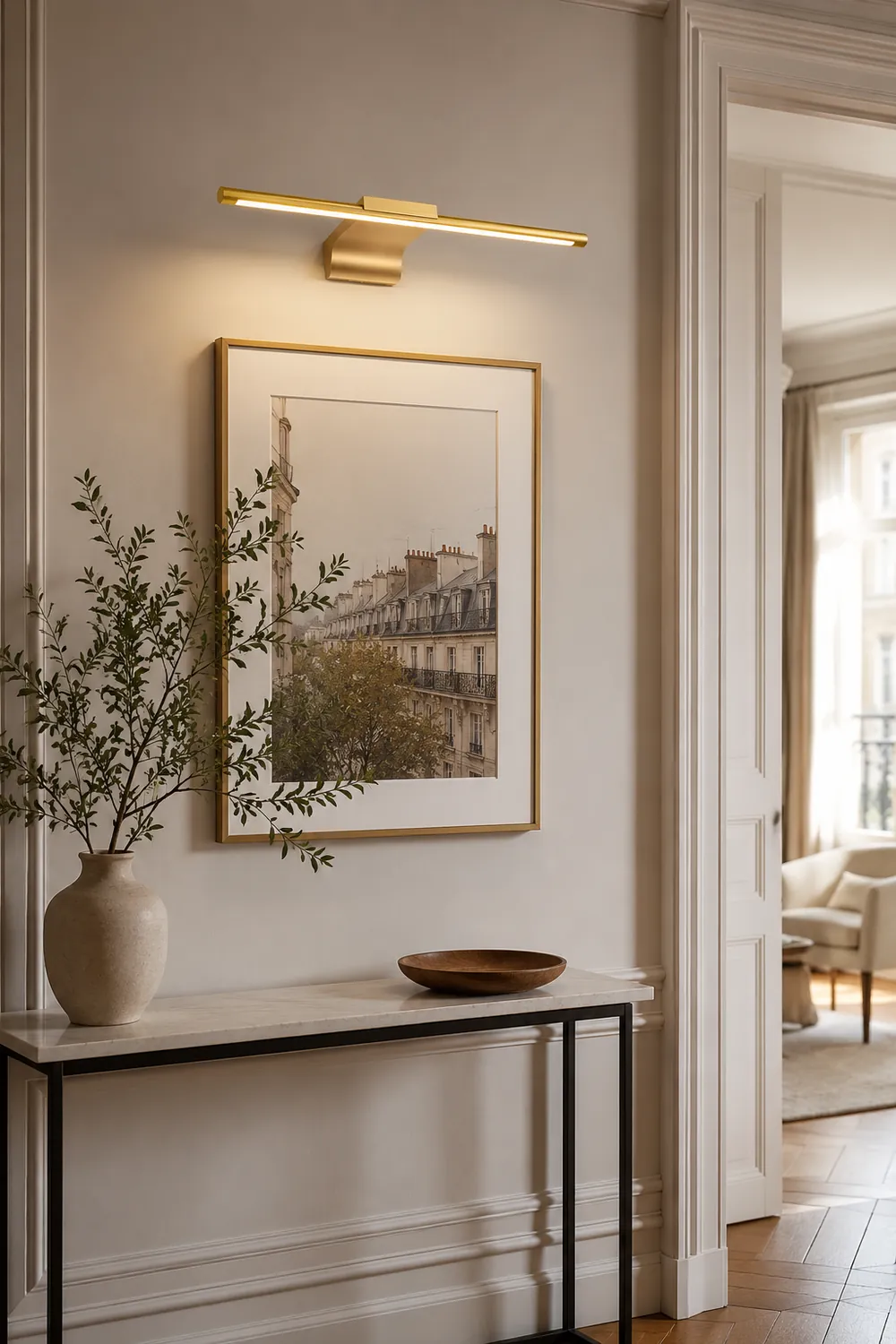 Metallic Streamlined Wall Lamp - Lumpaz