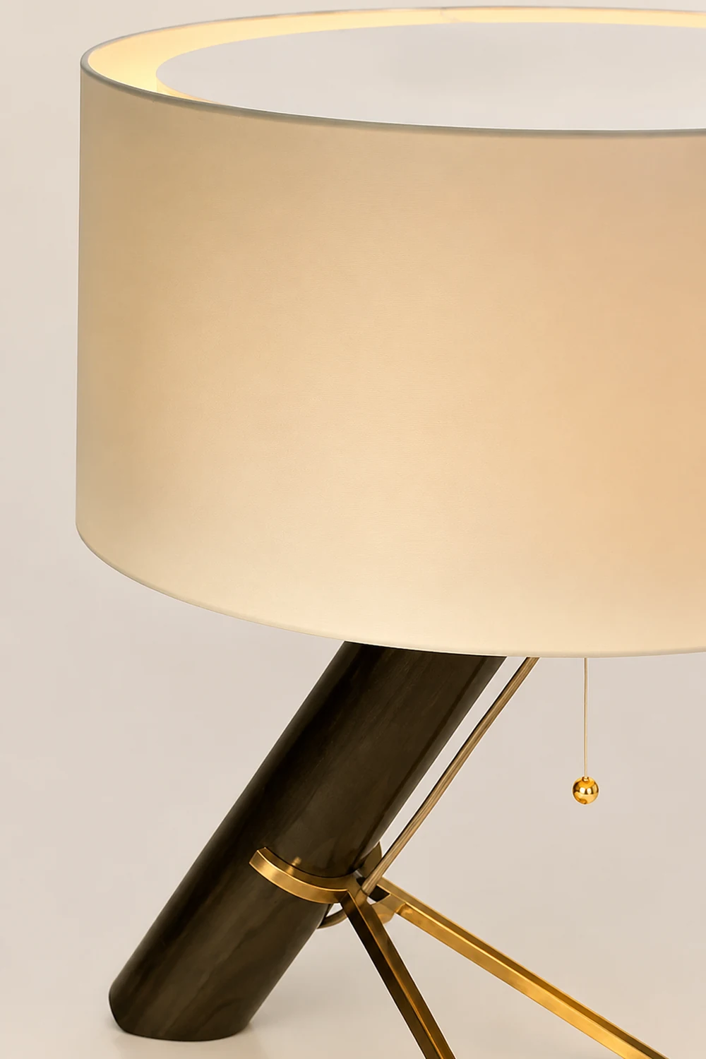 Never You Mind Table Lamp - Lumpaz